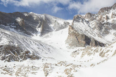 Schiffsbug und Mount Meeker, Rocky Mountain National Park, Colorado - CAVF63455