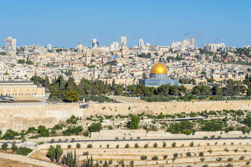 Skyline von Jerusalem, Felsendom und Gebäude in der Altstadt. - CAVF64521