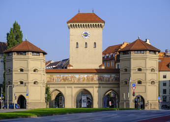 Germany, Bavaria, Upper Bavaria, Munich, Isartor medieval city gate - SIEF09118