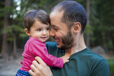 Portrait of happy father with little daughter, Yosemite National Park, California, USA - GEMF03203