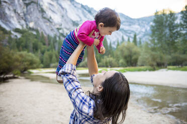 Mother holding her baby girl, Yosemite National Park, California, USA - GEMF03206