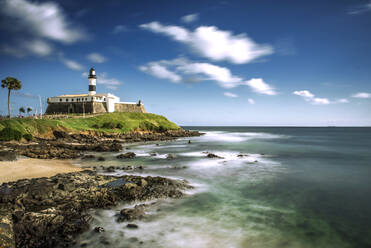 Leuchtturm und Fort Santo Antonio da Barra im Frühling - CAVF64725