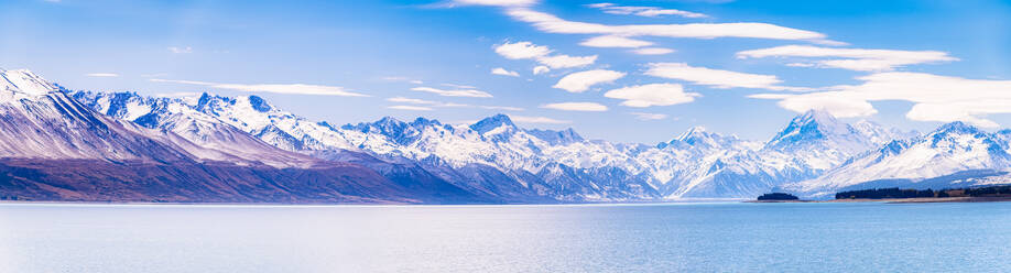 Neuseeland, Südinsel, malerische Berglandschaft am Pukaki-See - SMAF01551