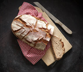 Overhead view of freshly baked bread - KSWF02117