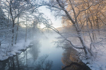 Fluss im Winter - JOHF03145