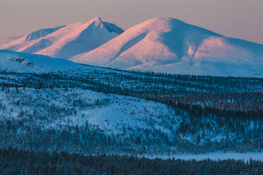 Berge bei Sonnenuntergang - JOHF04120