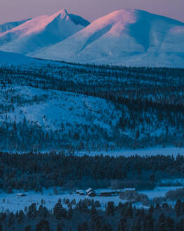 Berge bei Sonnenuntergang - JOHF04121