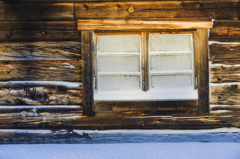 Schnee am Fenster - JOHF04142