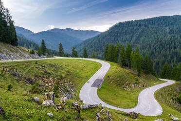 Austria, Carinthia, Scenic view of winding Nockalm Road in Nock Mountains - STSF02277