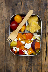 Metal lunchbox with salad made of oven-baked vegetables and heart-shaped polenta - LVF08349