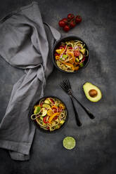 Bowls of spaghetti with grilled vegetables - LVF08363