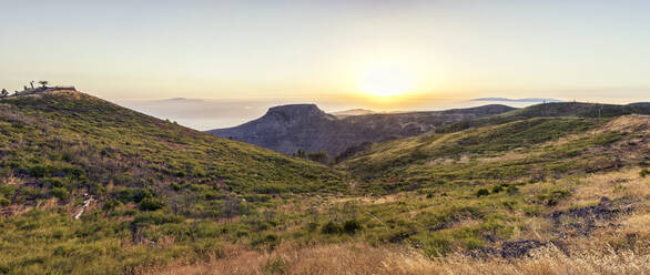Spain, Canary Islands, La Gomera, Panorama of Table Mountain at sunset - MAMF00867