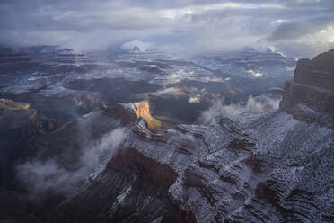 Räumender Wintersturm am Grand Canyon - CAVF65435