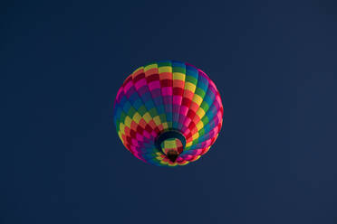 Bunter Heißluftballon - CAVF65445