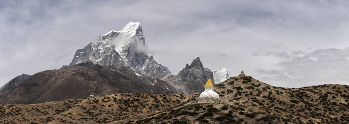 Dinboche-Stupa, Himalaya, Solo Khumbu, Nepal - ALRF01605