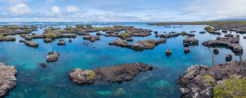 Panoramablick auf die Inselarchipele von Galapagos. - AAEF04843