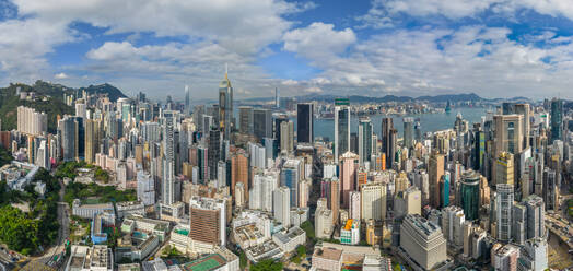 Luftaufnahme des Stadtbilds von Hongkong bei Tag. - AAEF04876