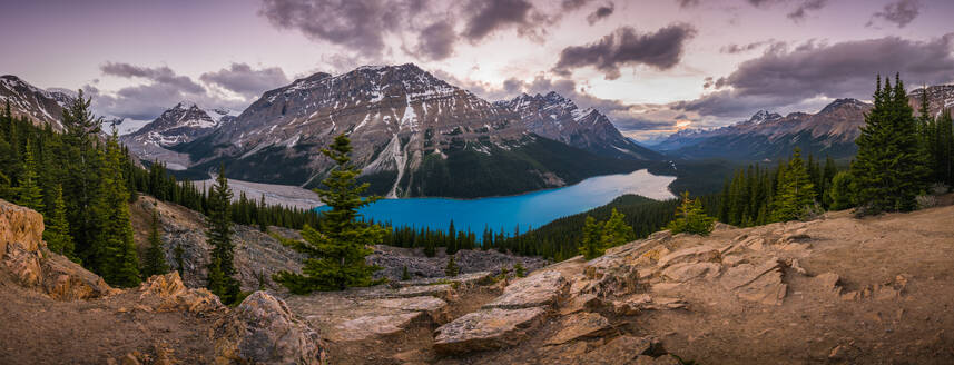 Luftaufnahme des Banff National Park, Kanada - AAEF05172