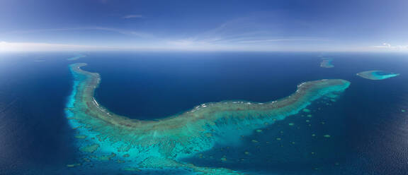 Luftaufnahme des Great Barrier Reefs, Australien - AAEF05233