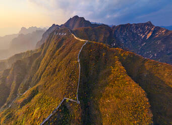 Aerial view of the Great Wall of China during sunny day. - AAEF05386