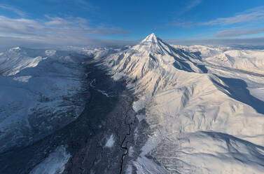 Luftaufnahme des Vilyuchinsky-Stratovulkans, Kamtschatka, Russland - AAEF05427
