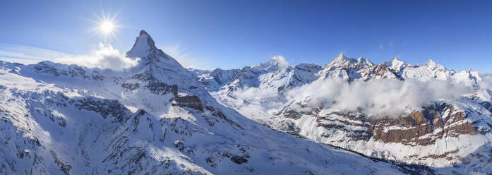 Panoramaluftaufnahme des Matterhorns, Schweiz - AAEF05484