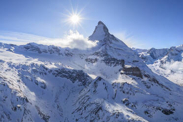 Panoramaluftaufnahme des Matterhorns, Schweiz - AAEF05485