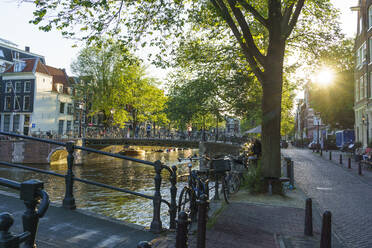 Golden hour light, Brouwersgracht Canal, Amsterdam, North Holland, The Netherlands, Europe - RHPLF12326