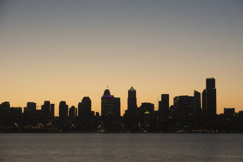 Seattle skyline at dawn, as seen from Alki Beach, Seattle, Washington State, United States of America, North America - RHPLF12475