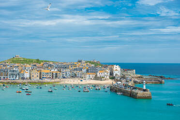 Panoramablick auf St. Ives in Cornwall, England, Vereinigtes Königreich, Europa - RHPLF12595