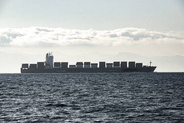 Spain, Andalucia, Tarifa, Freight ship in Strait of Gibraltar - KBF00618