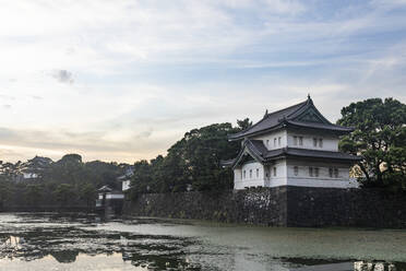 Imperial palace, Tokio, Japan - ABZF02644