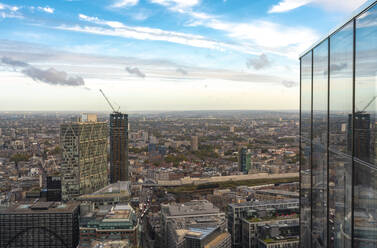 Blick auf die Stadt London von oben - CAVF66026