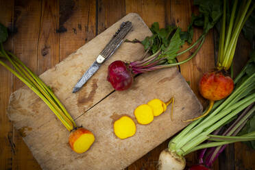 Assorted beets on cutting board - LVF08403