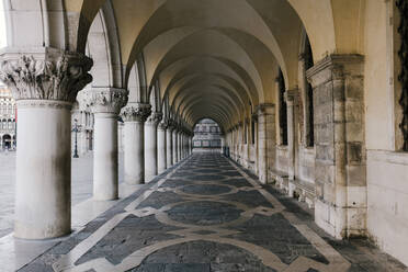 Arches in Doge's Palace - CAVF67235