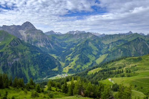 Austria, Vorarlberg, Mittelberg, Green scenic valley seen from top of Walmendinger Horn mountain - LBF02757