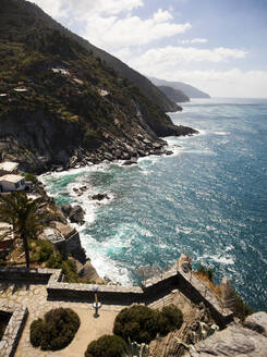 Manarola at the Mediterranean Sea, Liguria, Cinque Terre, Italy - GIOF07382