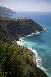 Corniglia am Mittelmeer, Ligurien, Cinque Terre, Italien - GIOF07387