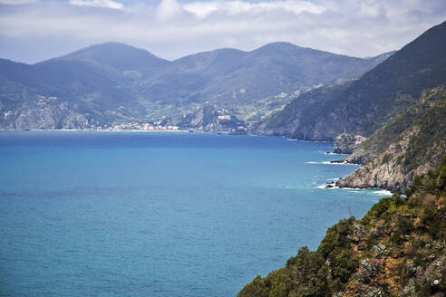 Mittelmeer, Ligurien, Cinque Terre, Italien - GIOF07392