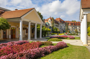 Slowakei, Piestany, Kurort Piestany, Außenansicht des Napoleon-Badehotels Thermia Palace - WWF05334