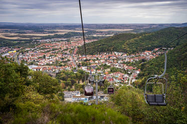 Stadtbild und Sessellift, Thale, Sachsen-Anhalt, Deutschland - FRF00877