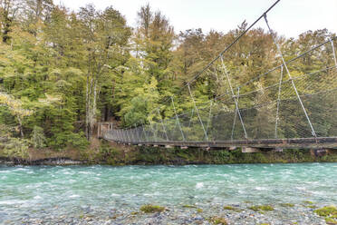 Hängebrücke, Glenorchy, Südinsel, Neuseeland - SMAF01645