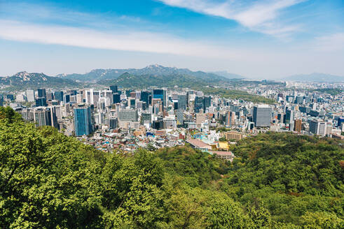 Stadtansicht vom Namsan Park, Seoul, Südkorea - GEMF03272