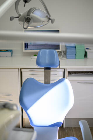 Zahnklinik nur blauer Sitz, lizenzfreies Stockfoto