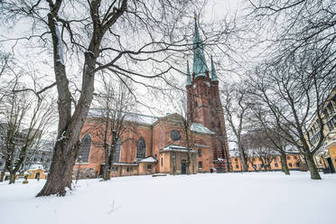 Klara-Kirche im Winter, Stockholm, Schweden - RUNF03383