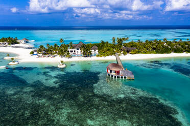 Maldives, South Male Atoll, Kaafu Atoll, Aerial view of resorts - AMF07462