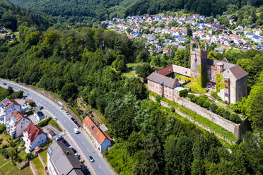 Deutschland, Baden-Württemberg, Neckarsteinach, Luftaufnahme der Mittelburg - AMF07484