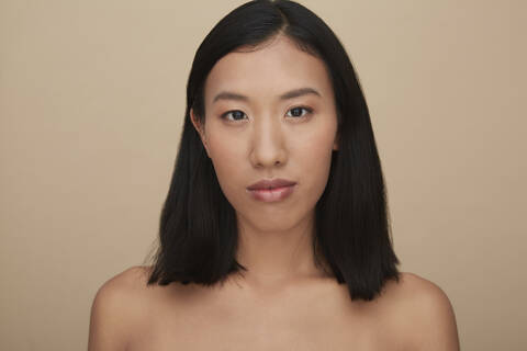 Porträt einer jungen Chinesin, lizenzfreies Stockfoto