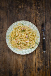 Plate of spaghetti with salmon and dill - LVF08420