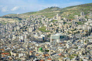 Blick aus der Vogelperspektive auf die Stadt Nablus, Nablus, Westjordanland, Palästina - CAVF69135